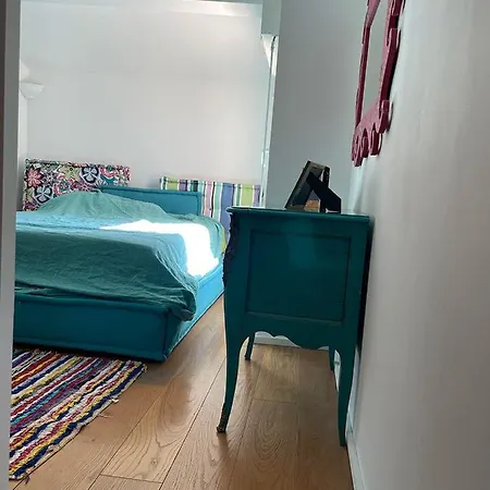Prado Spacious And Sunny Loft In