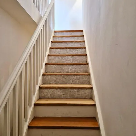 Prado Spacious And Sunny Loft In Apartment *