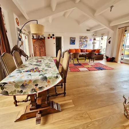 Apartment Prado Spacious And Sunny Loft In