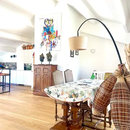 Prado Spacious And Sunny Loft In Marseille