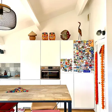 Prado Spacious And Sunny Loft In