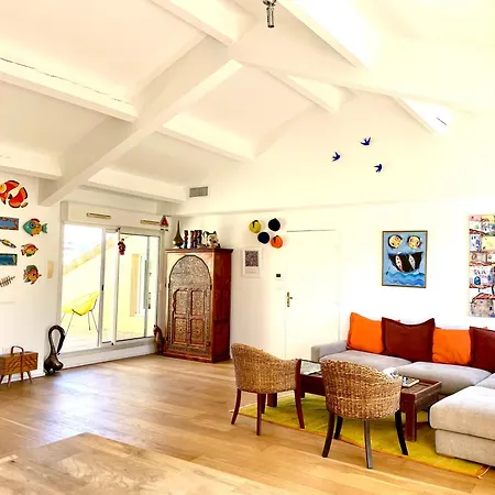 Apartment Prado Spacious And Sunny Loft In *